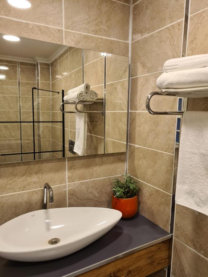Ekin Otel Goecek Екстериор снимка